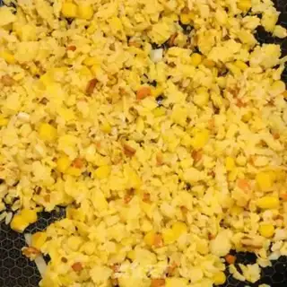 Make Gold egg fried rice step 12