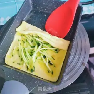 Make Cucumber egg rolls step 4