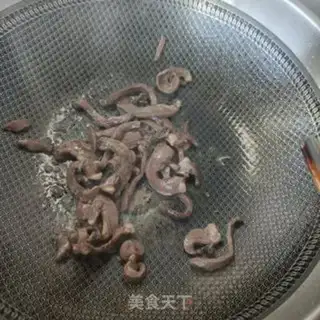Make White mushroom peppers for the heart step 7