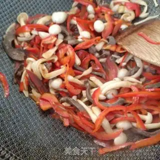 Make White mushroom peppers for the heart step 12