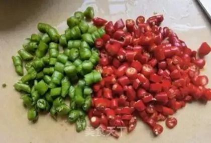 Make Twin pepper melon cucumber sauce step 4
