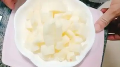 Make Apple salad step 2
