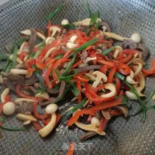 Make White mushroom peppers for the heart step 15