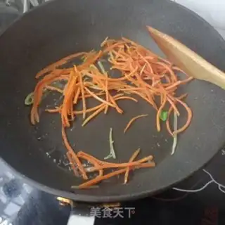 Make Carrot fried abalone step 2
