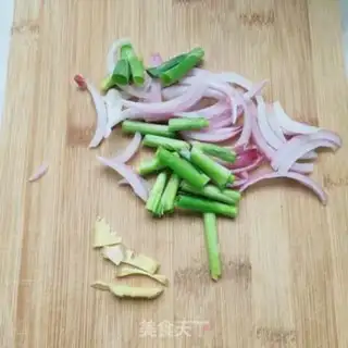 Make Onion tofu step 1