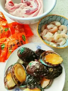 Make Seafood pillows step 0