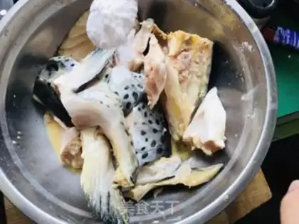 Make Sandpot salmon head step 1