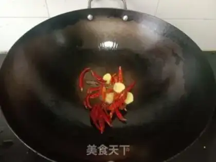 Make Hot pig hoof step 1