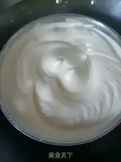 Make Six inches full of sponge cake step 3