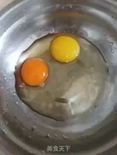 Make Gingertail egg soup step 1