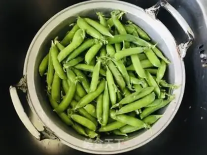 Make White water for peas step 1
