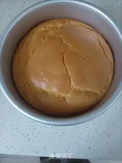 Make Six inches full of sponge cake step 12