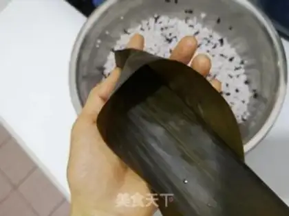 Make Black rice dates step 3