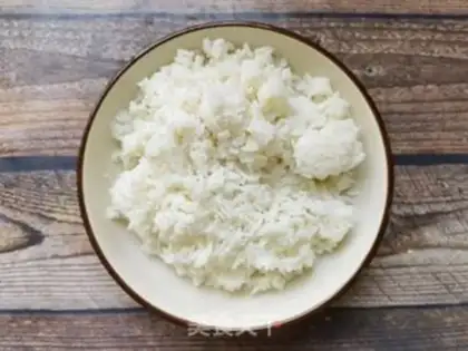 Make Egg onion fried rice step 0