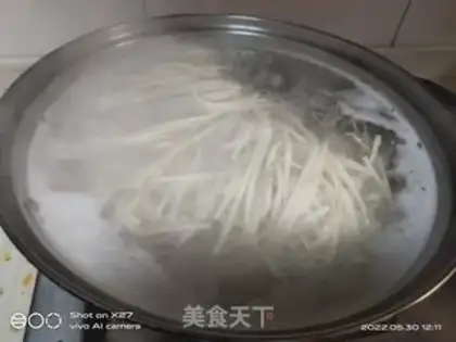 Make Sour noodles step 1