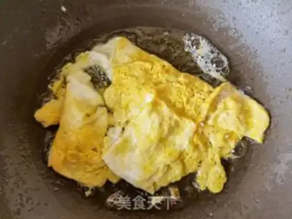 Make Egg onion fried rice step 4