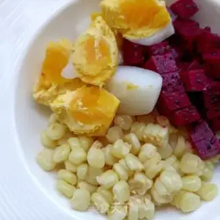 Make Corn Goose Flamingo salad step 3