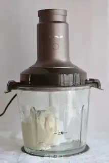 Make Beef pancakes step 4