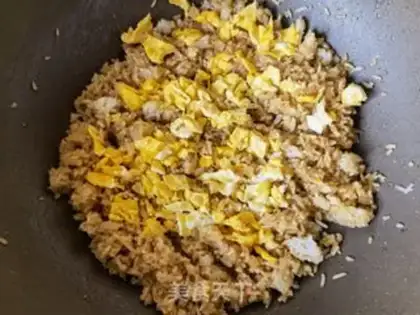 Make Egg onion fried rice step 8