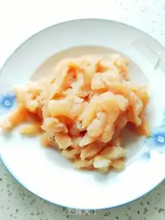 Make Yellow rice, three-coloured quinoa, chicken meat step 1