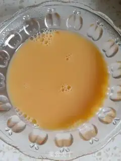 Make Smelt fried eggs step 1