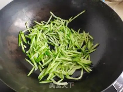 Make Cucumber tofu egg soup step 4