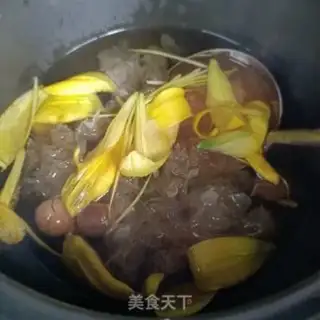 Make Lily