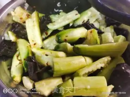 Make cucumber mollusk step 3
