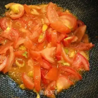 Make Tomato fried eggs step 8