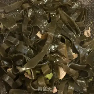 Make Maroon meat slice seaweed soup step 3