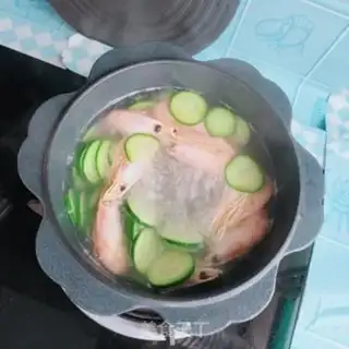 Make Sweet shrimp cucumber soup step 5