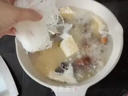 Make Duck blood fan soup step 3