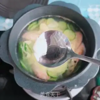 Make Sweet shrimp cucumber soup step 8