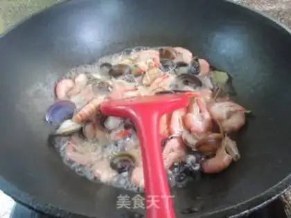 Make Fried sea and sea step 3