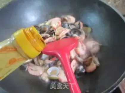 Make Fried sea and sea step 5