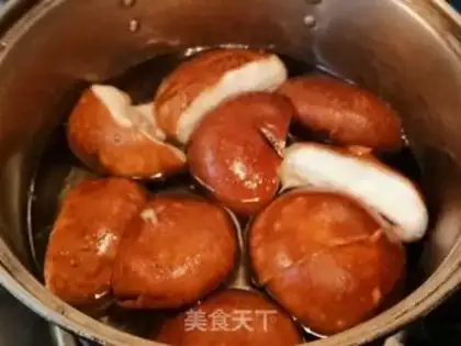 Make Home-to-home mushrooms and ear dumplings step 3