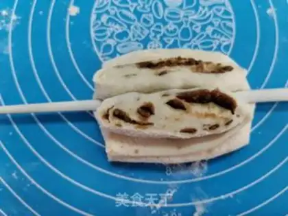 Make Sofa rolls step 6