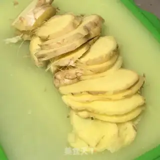 Make Hot cabbage step 1