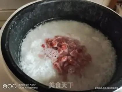 Make radish sausage congee step 2
