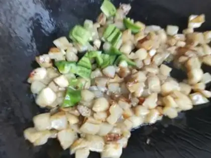 Make Potato peppers and pastry step 4