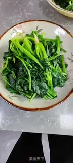Make Spicy spinach step 2