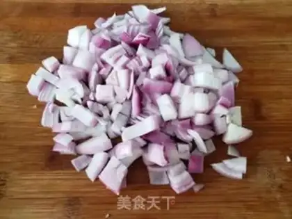 Make Onions, fried meat step 0
