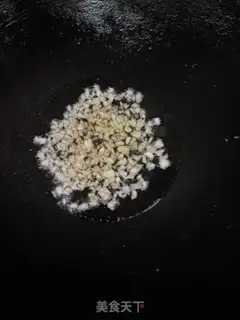 Make Garlic fried potatoes step 3
