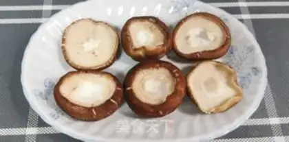 Make A garlic mushroom fan step 0