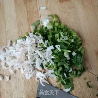 Make Shrimp skinball tomato soup step 18