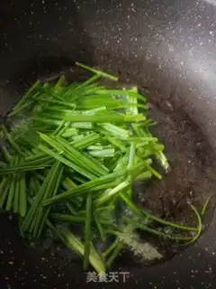 Make Onion noodles step 1