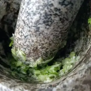 Make Garlic hands tore beans step 4