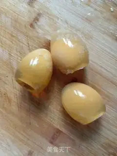 Make The golden eggs of the lantern step 6
