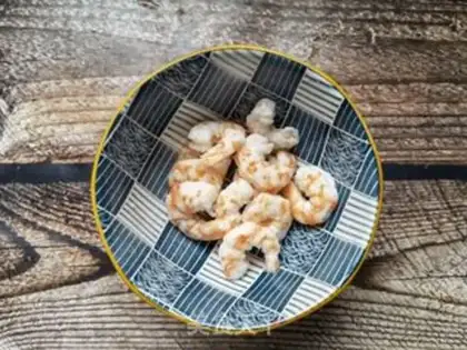 Make Onion lumber shrimp step 1