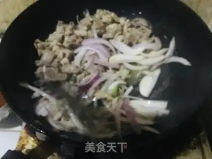 Make The onions blow up lamb step 5